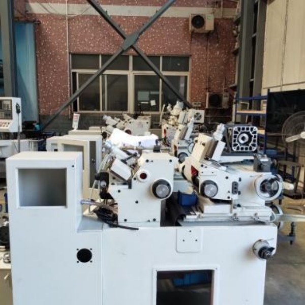 Retificadora centerless manual série 12